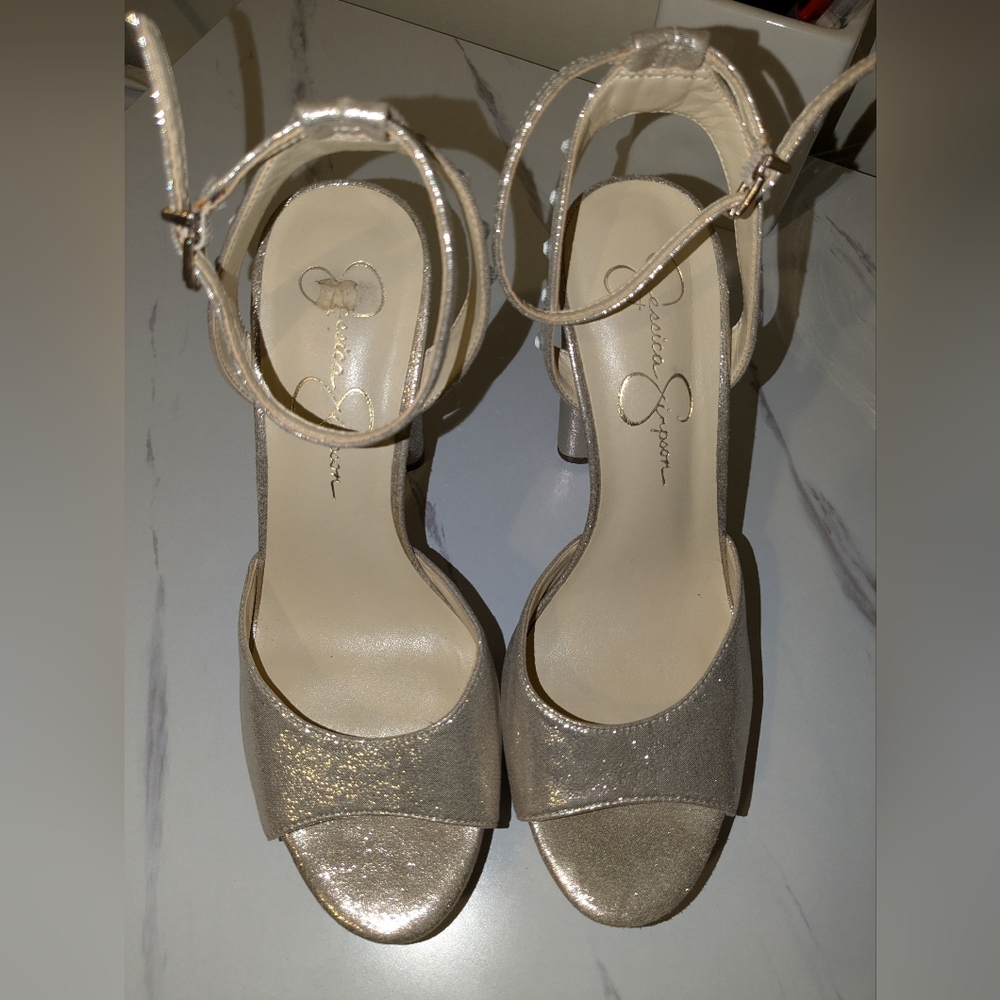 Jessica Simpson Pumps